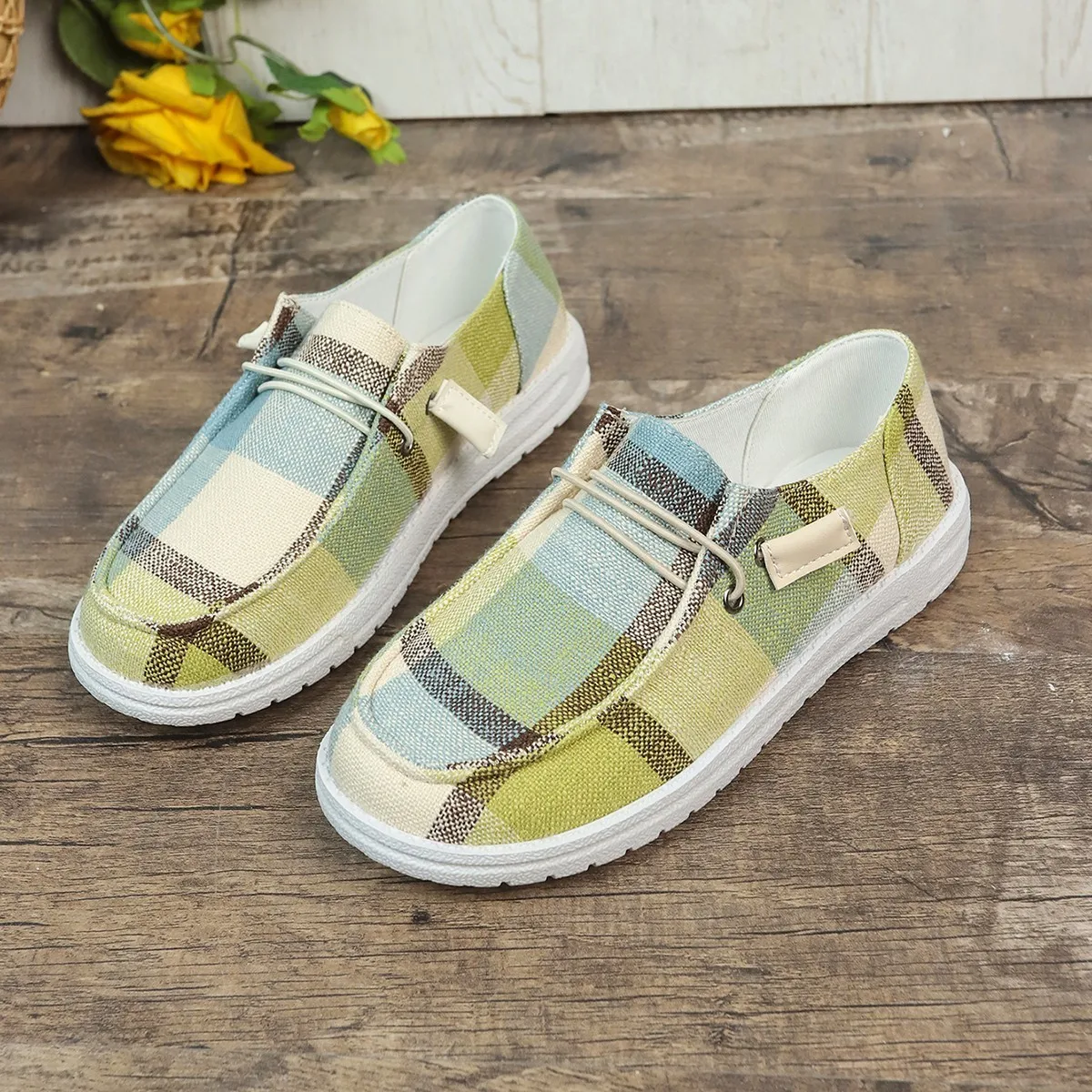 New Women Casual sneakers color mixing Loafers Comfortable Soft flat shoes Female  Lightweight Single Shoes Zapatos Mujer Size43