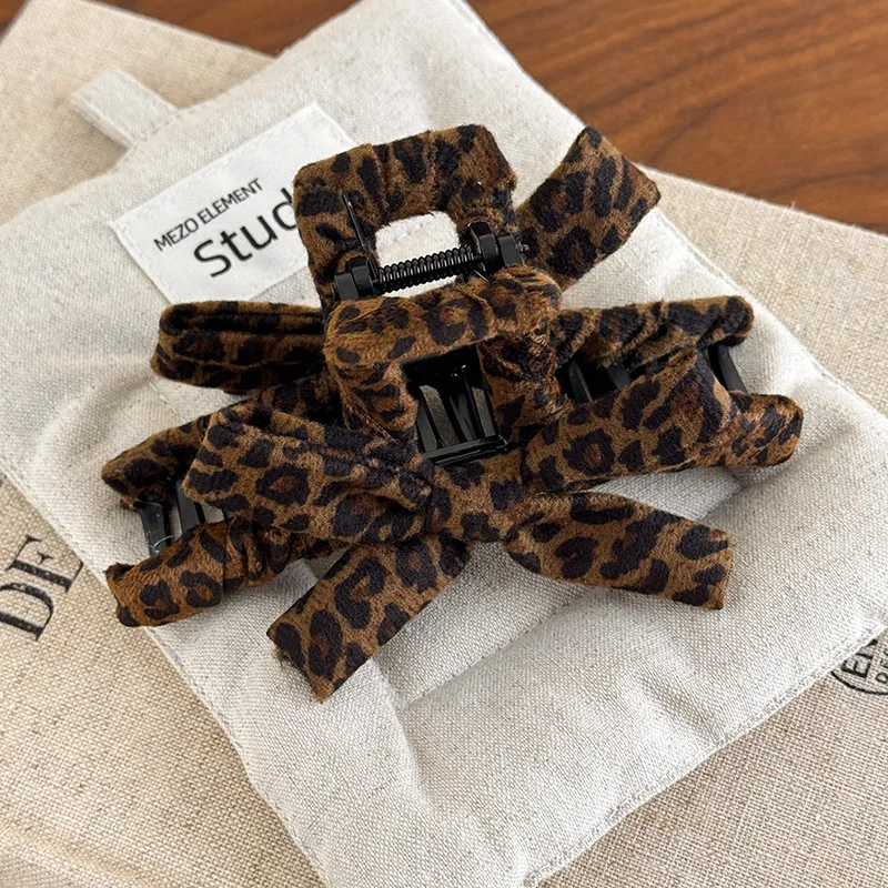 Jepit Rambut Motif Leopard Musim Gugur/Dingin untuk Wanita, Jepit Rambut Premium Model Shark Clip Besar, Gaya Baru 2025, Jepit Rambut Belakang Kepala, Aksesoris Rambut