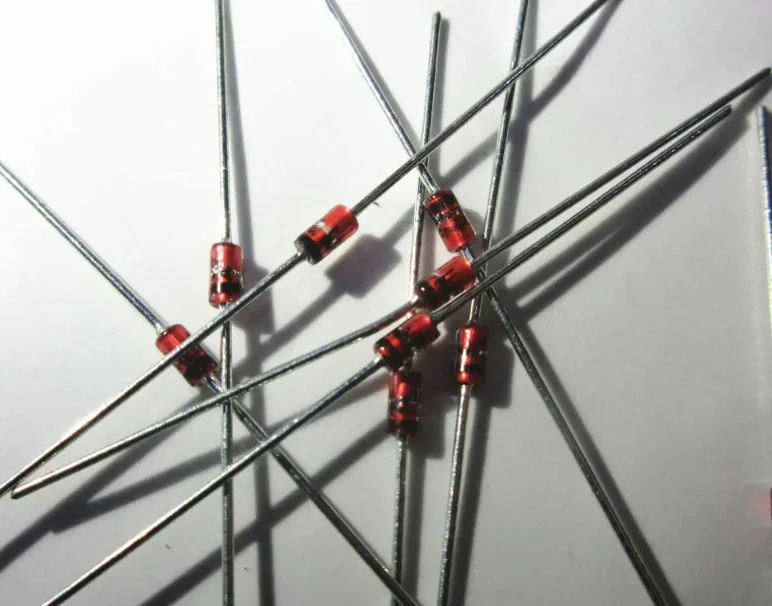 1N4754A 39V 1W Zener diode DO-41 glass package IN4754A