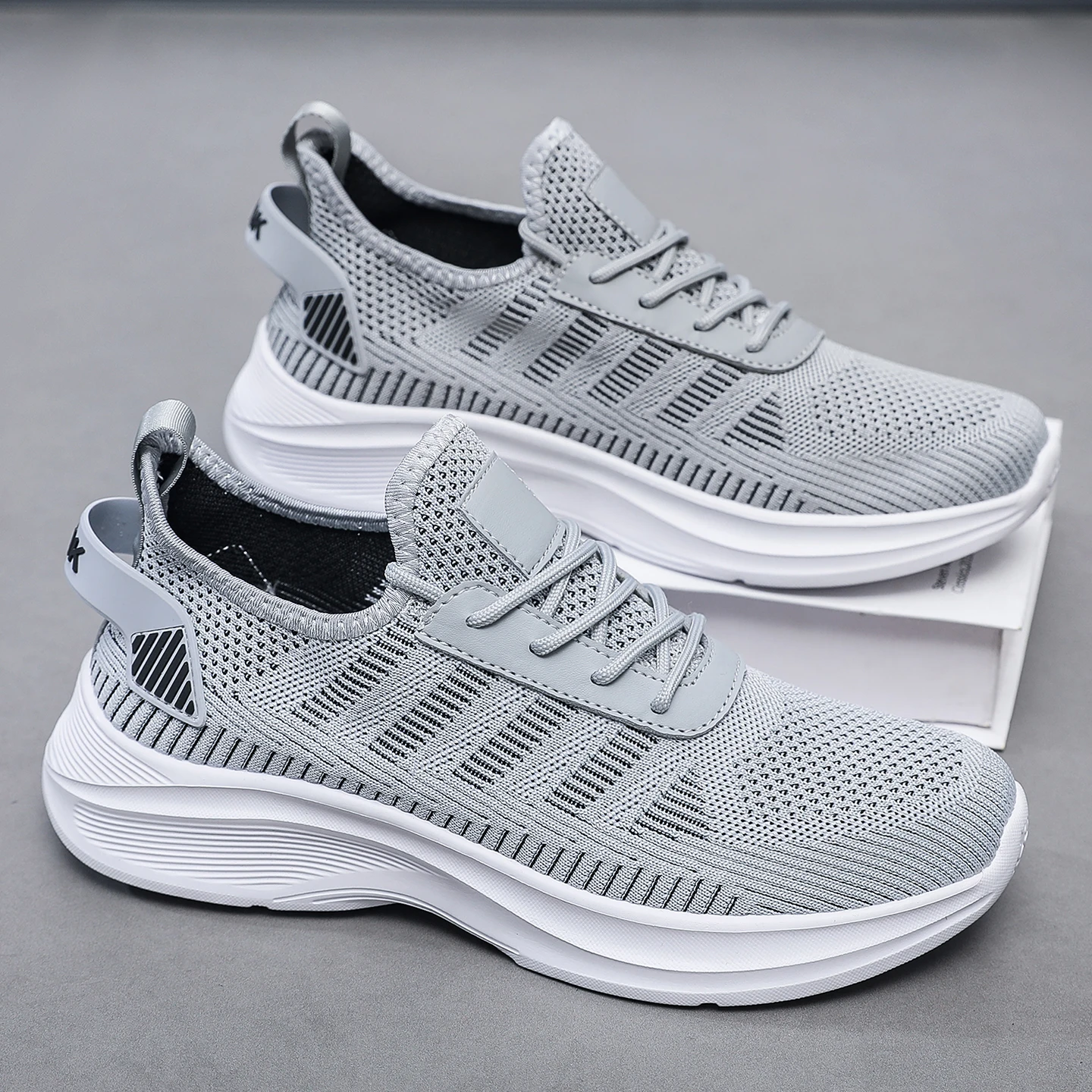 

Men’s Sneakers Comfortable Breathable Platform Shoes Summer Man Running Shoes Breathable Comfortable Fashion Walking Sneakers