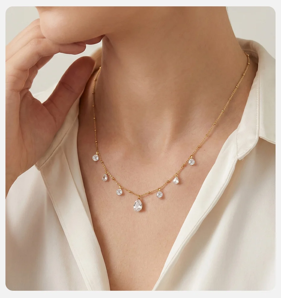 Vnox Boho Bunte Perlen-Anhänger-Halskette für Frauen, vergoldet, mit Schmetterlings-, Stern- und Mondanhängern, Schlüsselbein-Halskette, Urlaubsschmuck – Detail 6