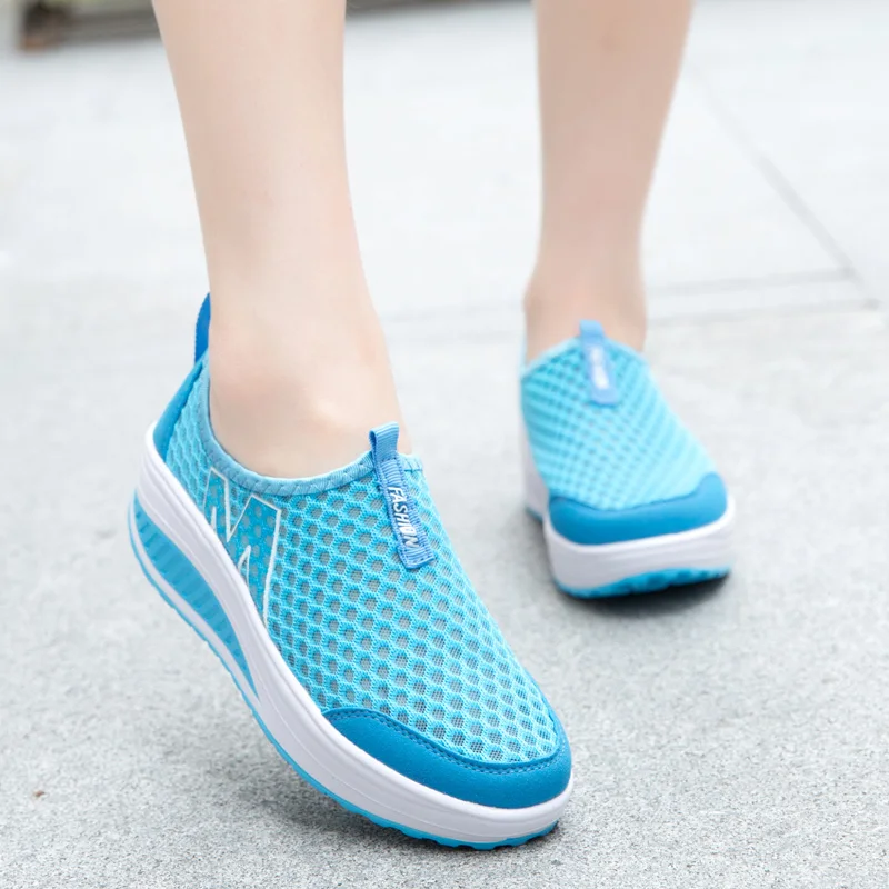 Women Mesh Flat Shoes Sneakers Women Swing Wedge Hollowed Out Slip-on Shoes Women Platform Breathable Lightweigt Vulcanization