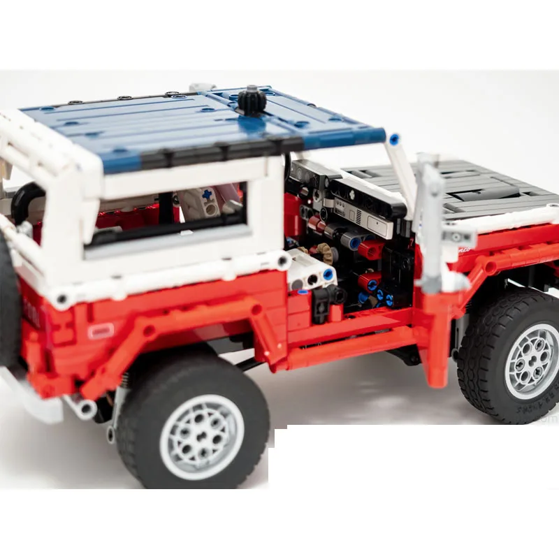 MOC-242141 New Urban Classic Sports Car Building Block Model, 1477 Pieces, Boys' Children's Birthday and Christmas Toy Gift