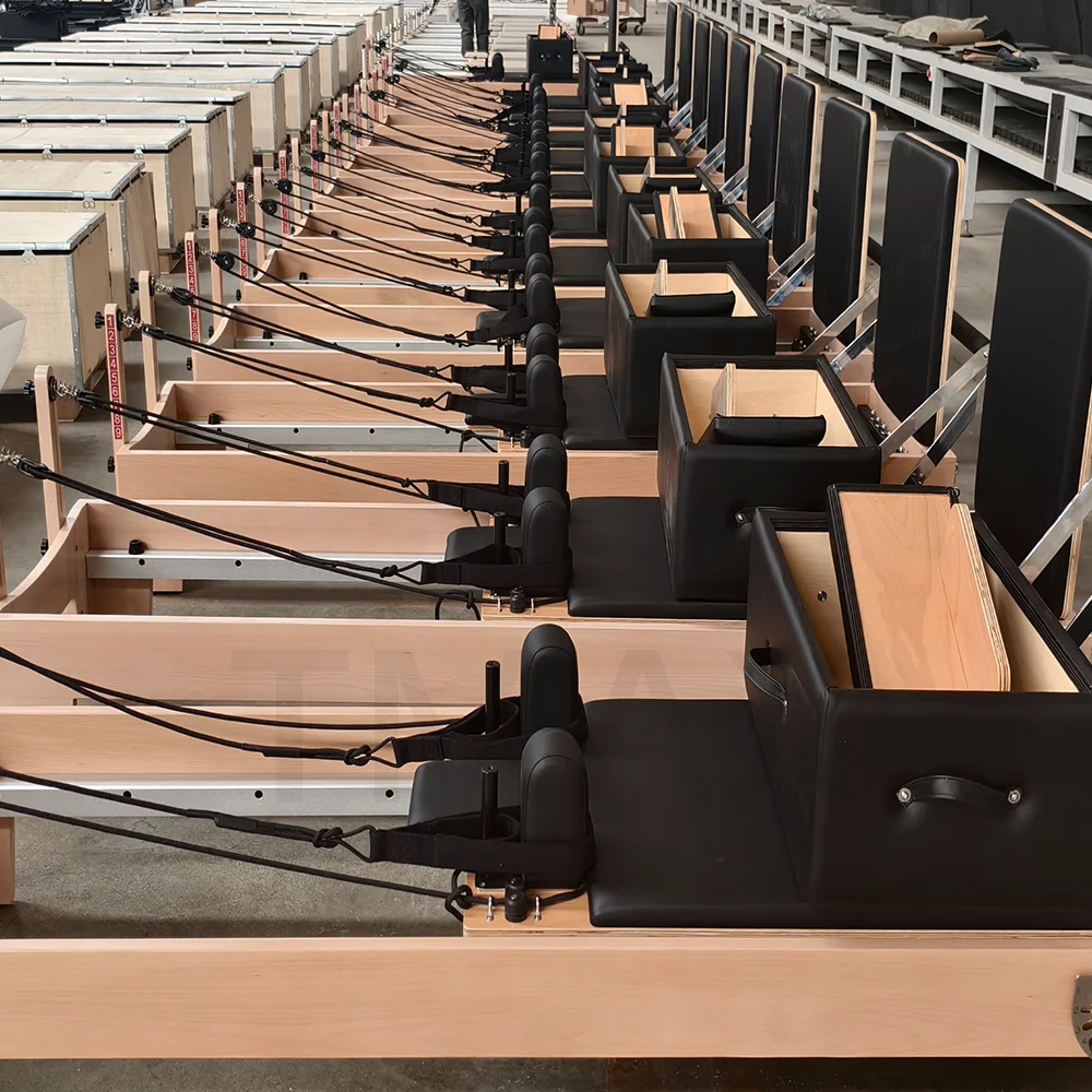 DZ132 ブナ材ピラティスリフォーマーマシンフィットネス機器ヨガトレーニングジム使用 & ボディトレーニング