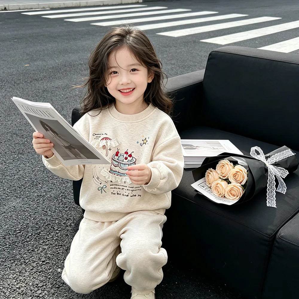 Europäisch-Amerikanische Mädchen-Sweatshirts 2026 Frühling Herbst Baby-Mädchen-Sweatshirts und Hosenanzug Niedlicher Print Pullover Oberteil Kleidung – Detail 21