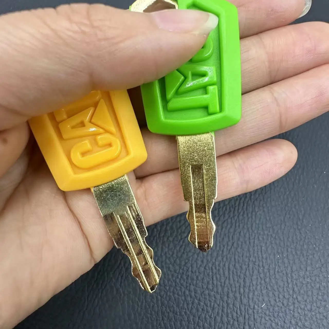 7PCS 5P8500 Seven Colors Ignition Start and Door Lock High Quality Key Key ,For Cat Excavator Dozer Loader