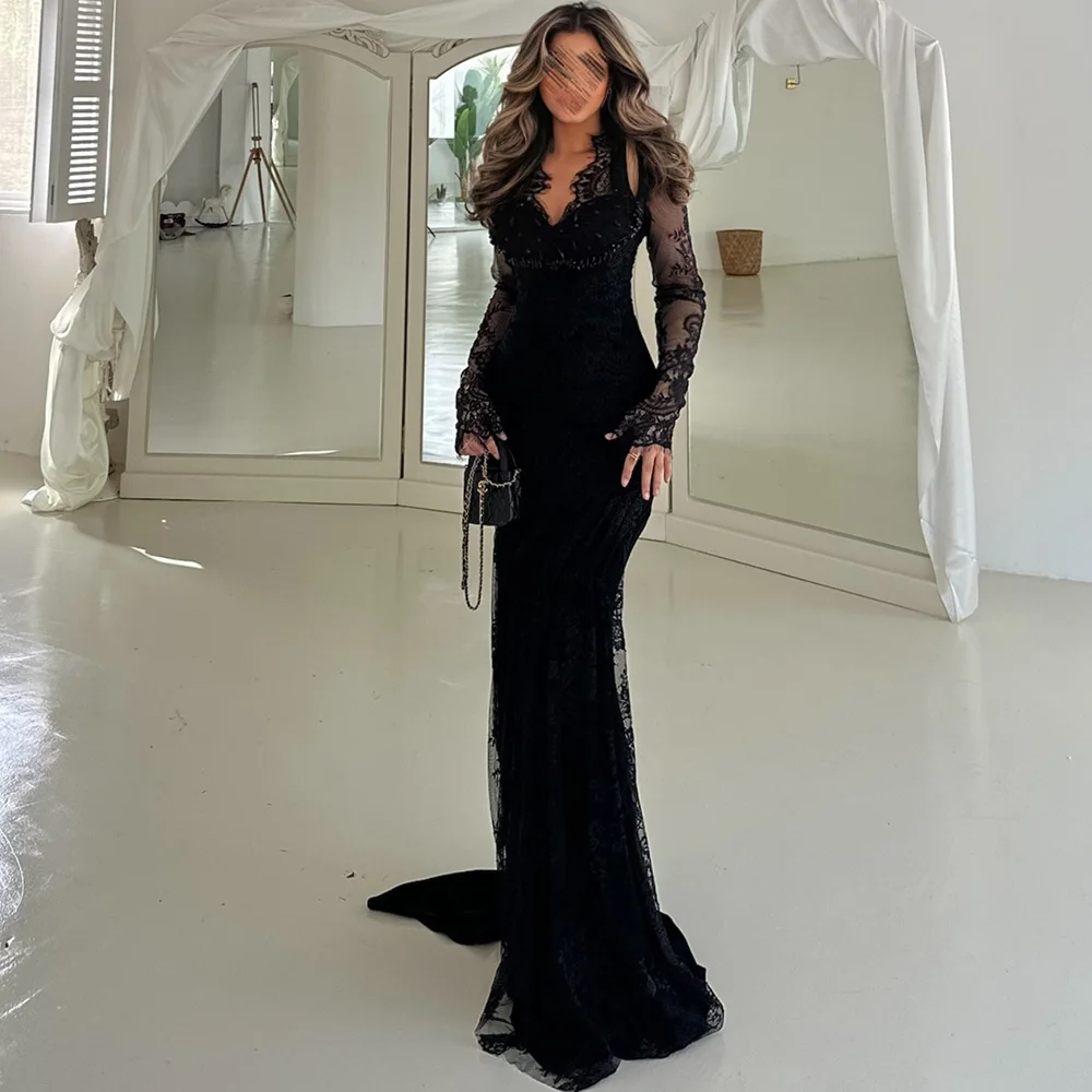 Hochwertiges Applikations-Spitzenkleid für Partys, Maßgeschneidertes Abendkleid mit Langen Ärmeln und Neckholder, Elegantes Meerjungfrauenkleid mit Perlenstickerei, Prominenten-Robe
