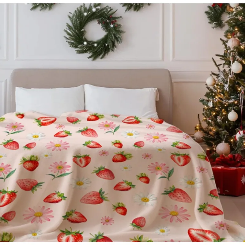 Strawberry blanket gift, suitable for sofa bed camping, home decoration, suitable for girls, women and children's blanket