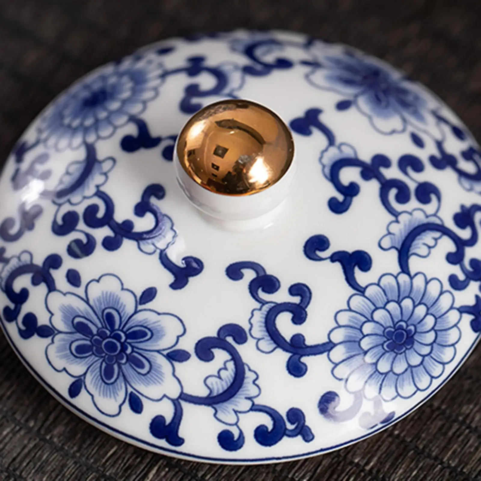 Ginger Jar Temple Jar Tea Storage Jar Glazed Blue and White Vase Floral Print Jar for Desktop Weddings Home Piece Office Decor