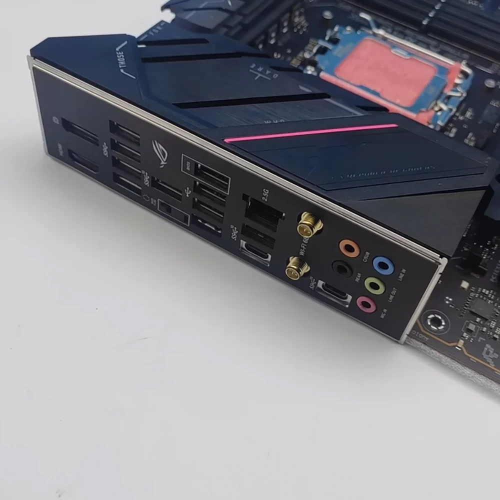 Scheda madre WIFI ROG STRIX B650E-F GAMING DDR5