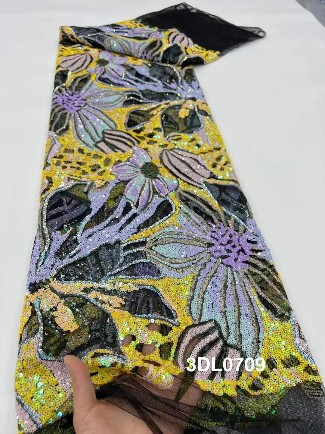 

Latest Luxury Sequins Lace Fabric With Heavy 3D Embroidery Flower Fabric Fashion French Tulle Mesh Lace Fabric For Dress