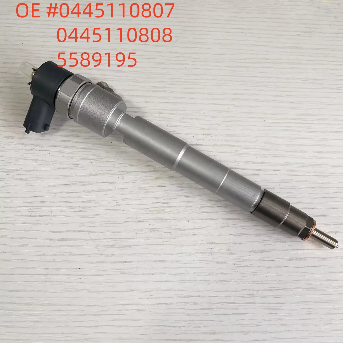 High quality New 0445110807 0445110808 5589195 Fuel Injector for BUS AND TRUCK ENGINE SPEAR PARTS