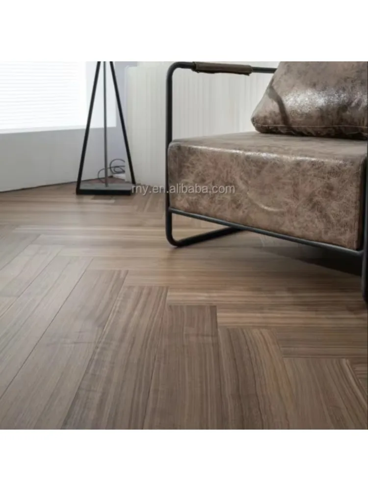 نسخة مخصصة من خشب الجوز والأرضيات الصلبة المتعرجة