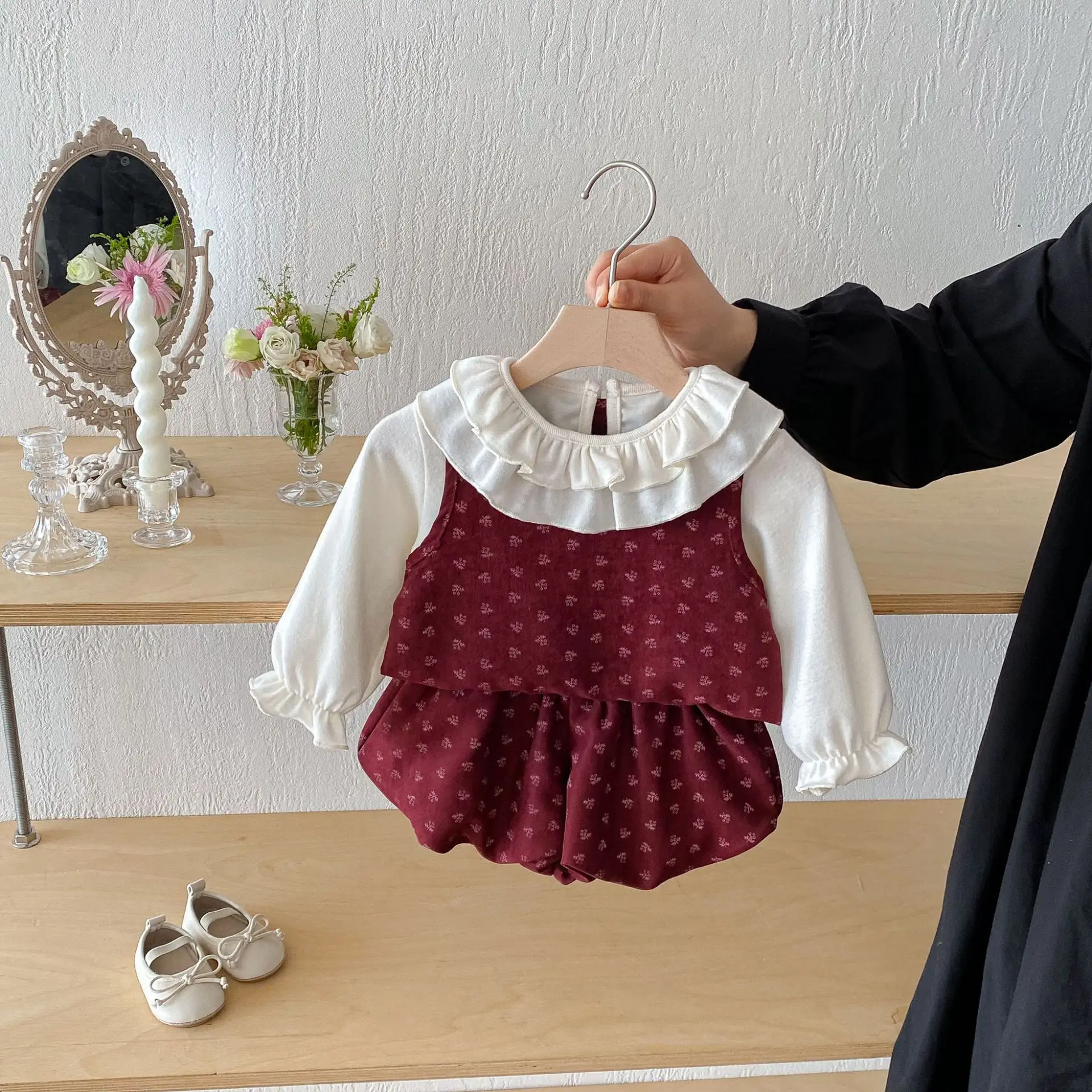 Korean Baby Clothing Set 2025 Autumn New Sweet Bottoming Shirt +Floral Vest +Flower Bud Pants Girl's Three-piece Suit