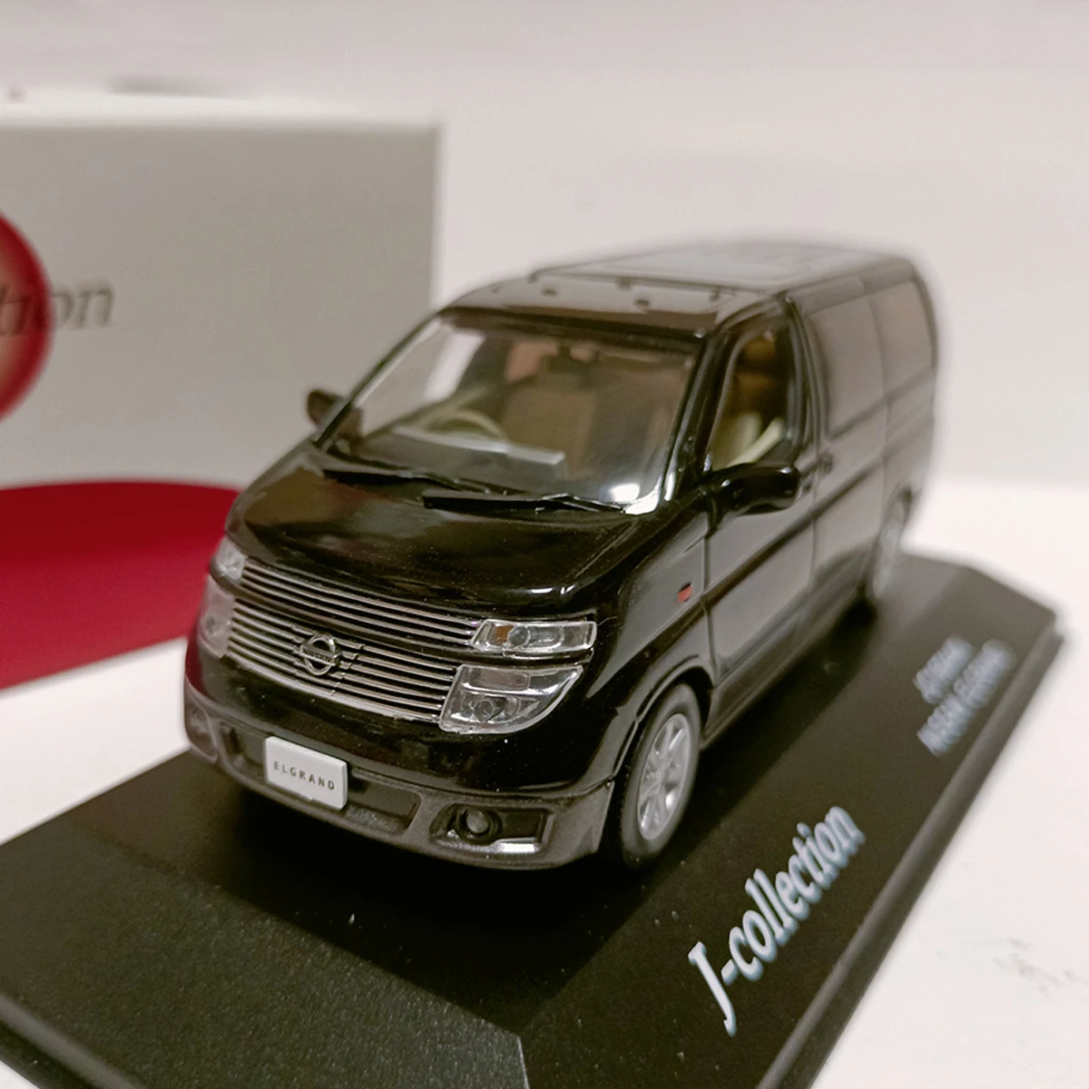 j-collection-modele-de-voiture-miniature-en-alliage-moule-sous-pression-a-l'echelle-1-43-nissan-elgrand-mpv-noir-classiques-cadeaux-pour-adultes-souvenir-exposition-statique