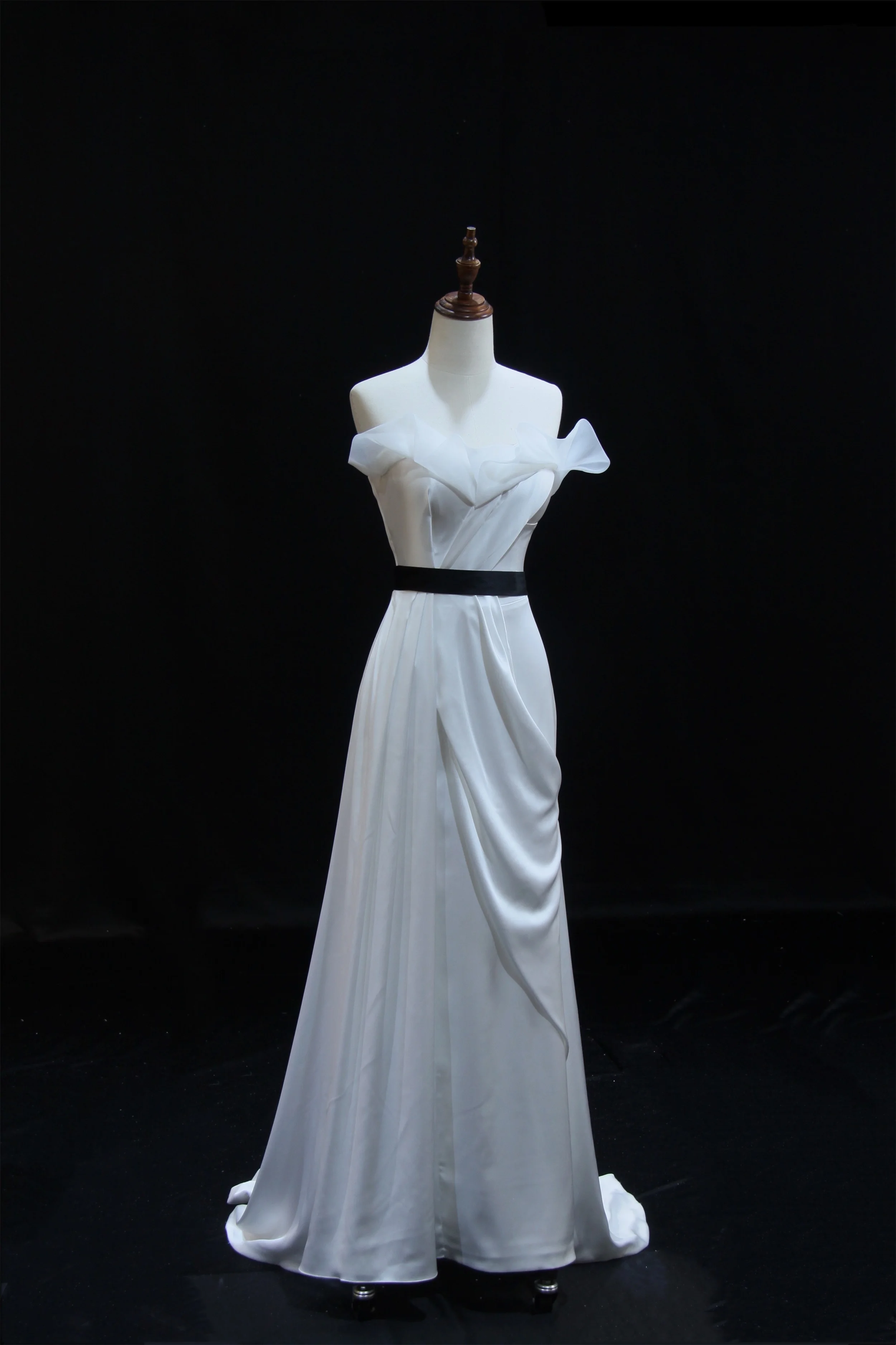 Sleeveless Pleated Satin White Wedding Dress, Beautiful, High Quality, Latest, A006