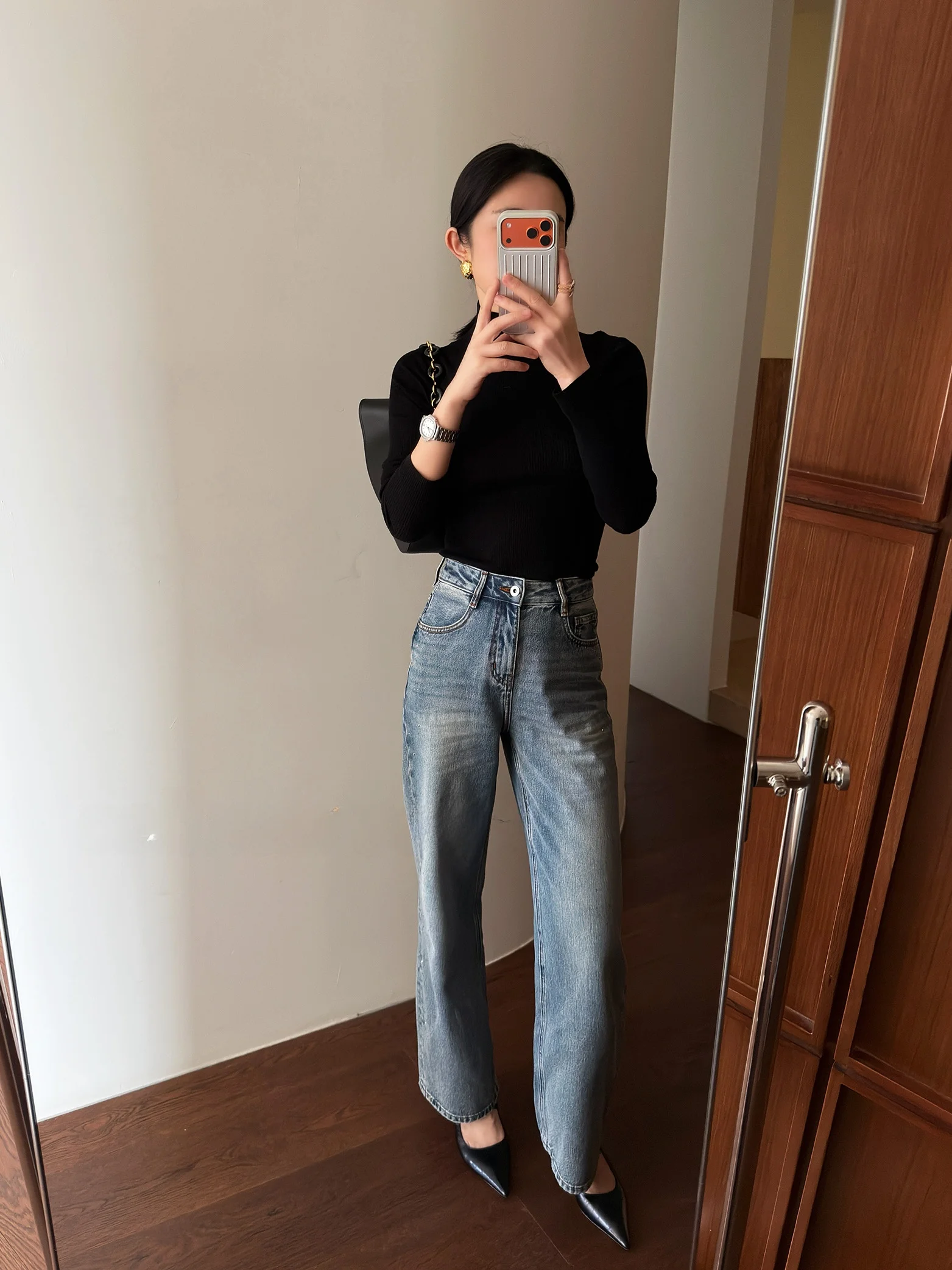 

Shiny Blingbling Water Wash Blue Straight Leg Jeans Cotton Casual Pants for Women Natural Waist Button Closure Non-Stretch