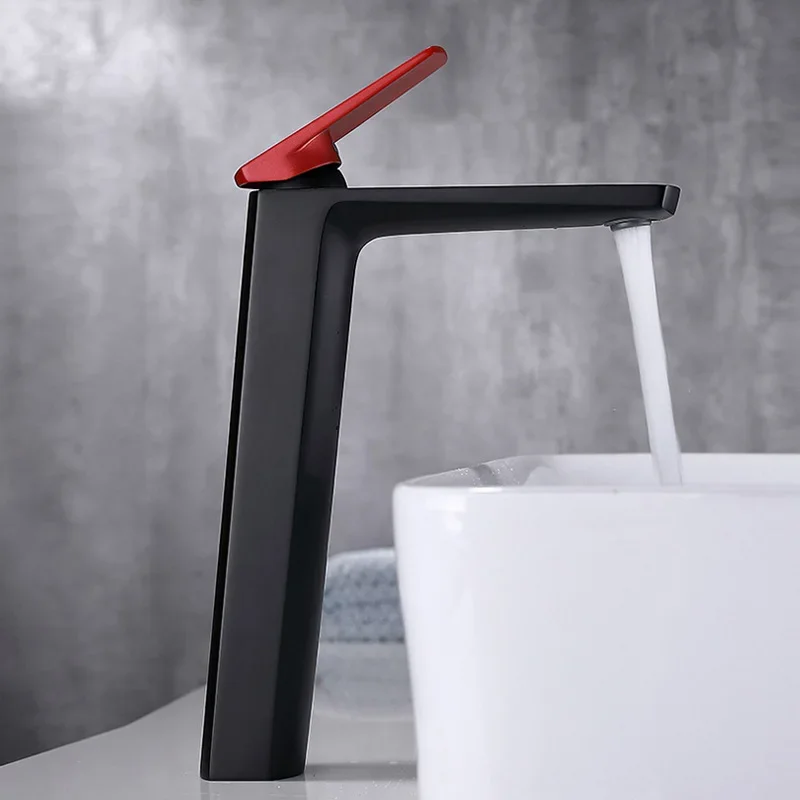

~Simple Personality Black Faucet Frosted and Matte Hot and Cold Basin Faucet Copper Bathroom Wash Basin Faucet