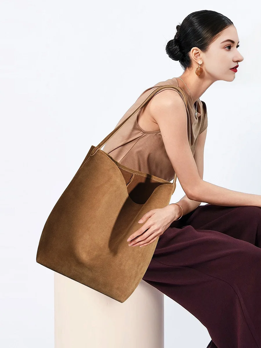 2024 New Bag Female Work Commuter Shoulder Bag Large Capacity Suede Frosted Cowhide Bucket Bag Daily Travel Shopping Bag