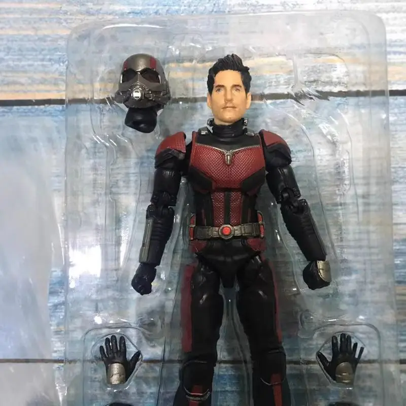 

Marvel Comics Best-Selling Doll Machine Marvel Comics Exhibition Avengers 4shf Mobile Phone Ant Man 2 Handmade Ornaments Model
