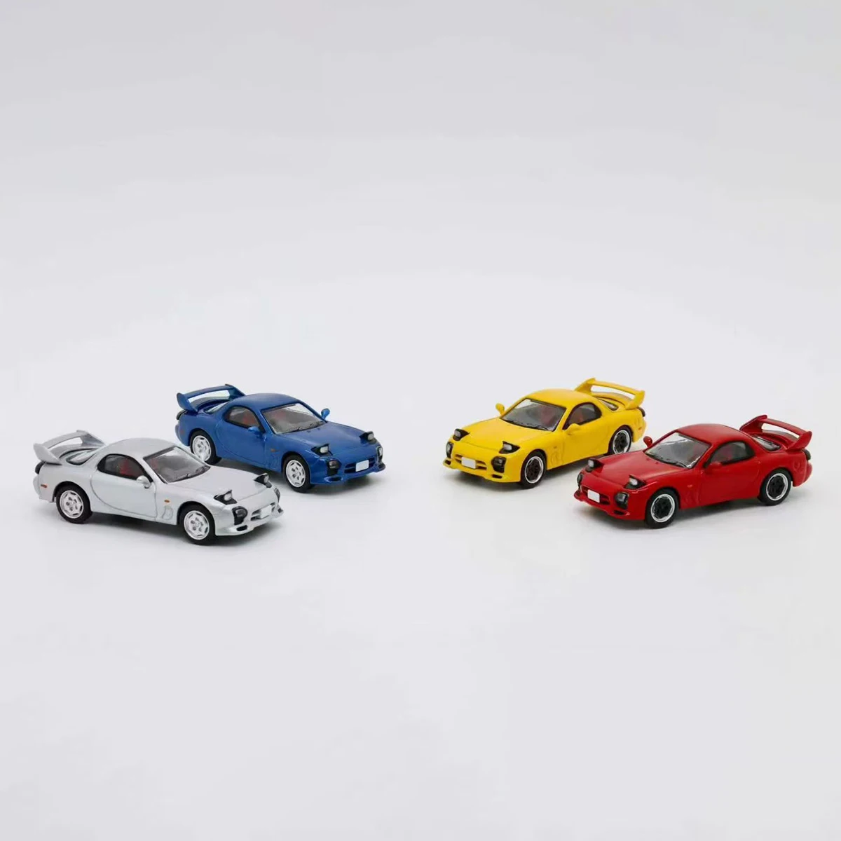 

Sonic Gear 1:64 Mazda RX7 Pop-Up Headlights Diecast Model Car