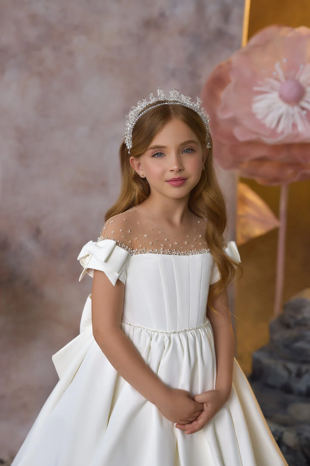 White Satin Flower Girl Dress For Wedding Beading Puffy With Bow Princess Kids Birthday Party First Communion Ball Gowns