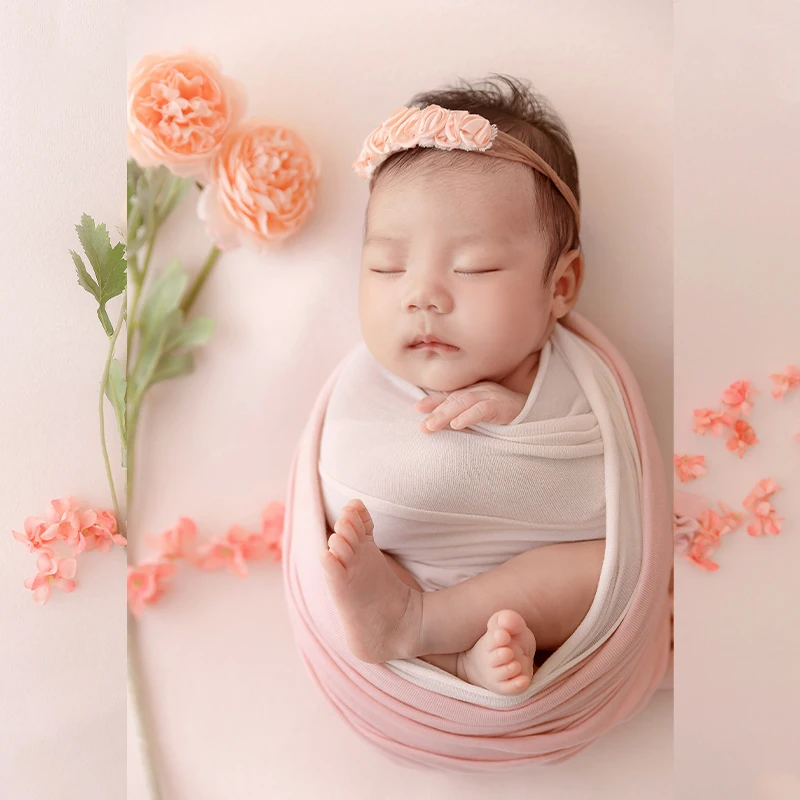 Vestiti per fotografia per bambini Cappello di pizzo stile principessa carino + cuscino per posa + involucro + set di fiori simulati Accessori per servizio fotografico neonato