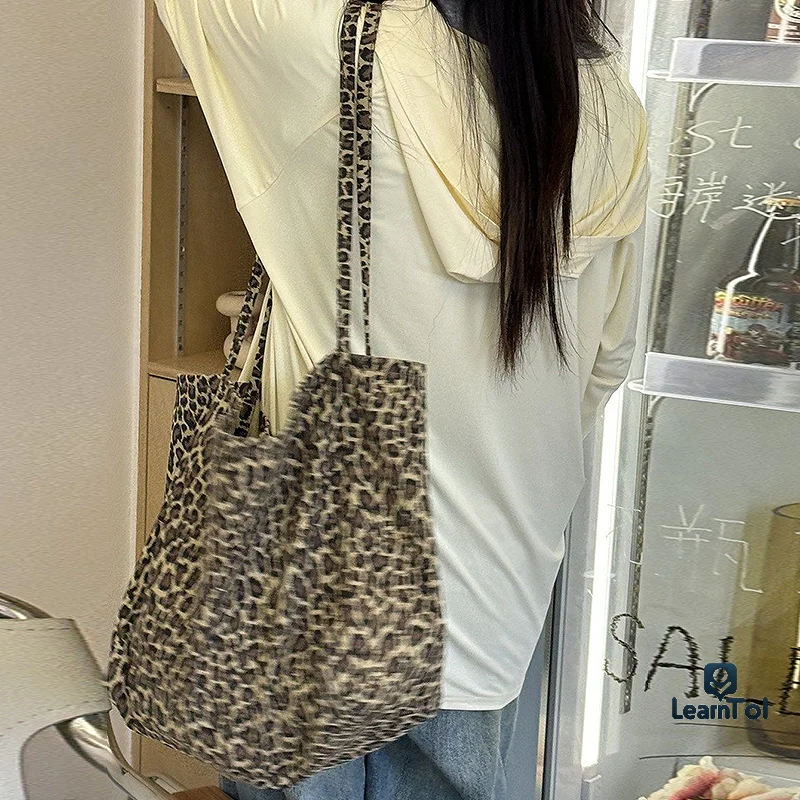 Leopard Print Black Leather Lazy Retro Storage Portable Large Shoulder Bag With Cat Pendant