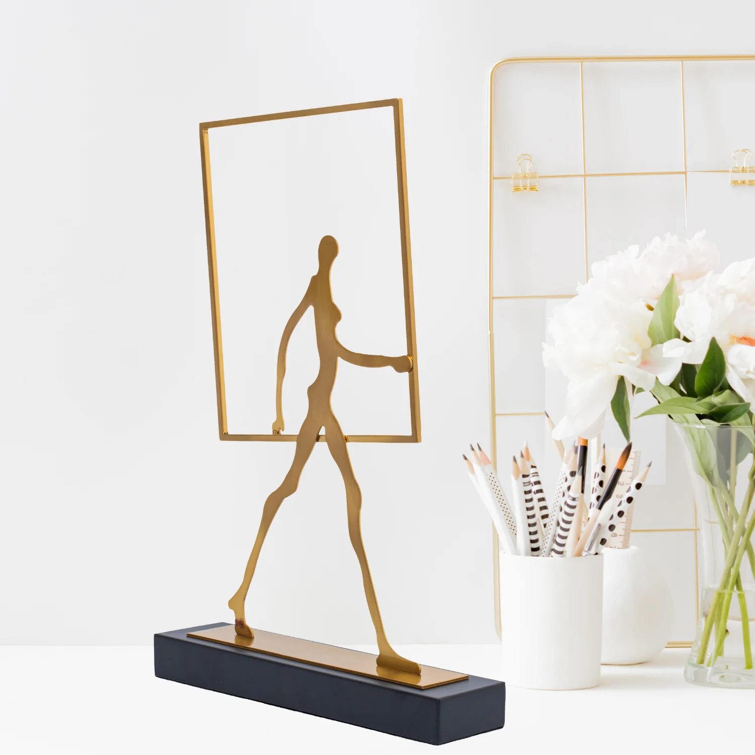 35cm Abstract Metal Sculpture Creative Handmade Metalwork Walking Figurines Modern Art Home Hotel Decor Luxury Gift