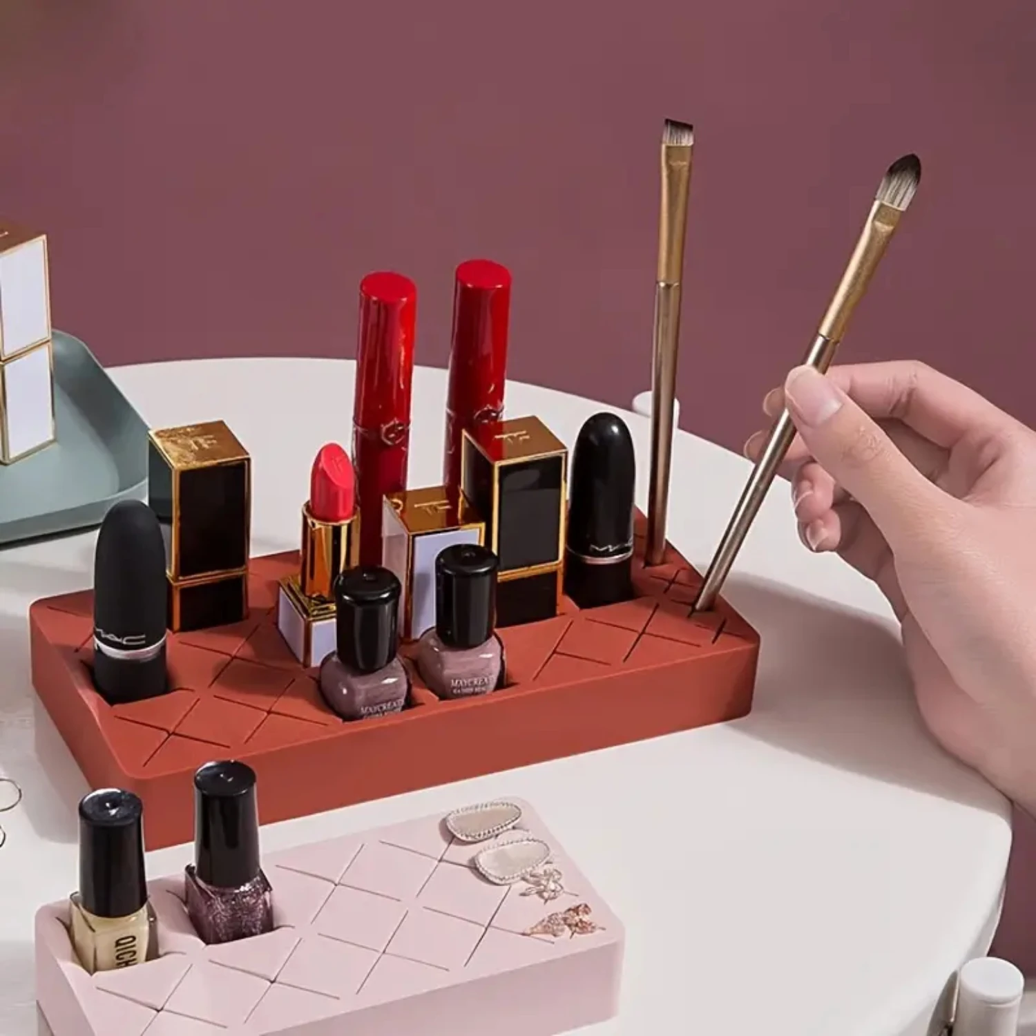 Silicone Lipstick Holder Organizer Brush Holder, Multi-Functional 18+6 Slots Lipstick Case Organizer For Eyebrow Pencil, Nail Po