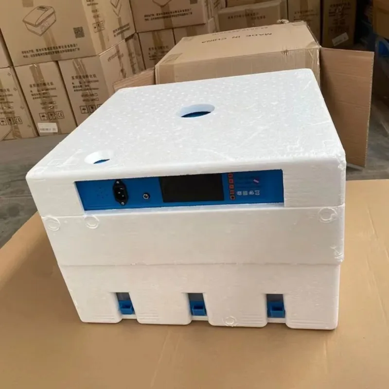 حاضنة بيض صغيرة بنظام شمسي 128 قطعة لدجاج البط تركيا مع التحكم التلقائي في درجة الحرارة وإمدادات المياه