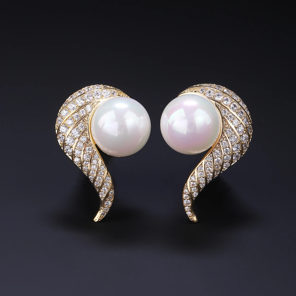 

Fashion CZ Pearl Stud Earrings Women Wedding Cubic Zirconia Bridal Earrings Costume Jewelry CE12365