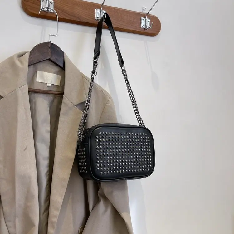 

Новая женская сумка через плечо 2026 года, винтажная минималистичная сумка-кроссбоди с регулируемым ремнем, повседневная шикарная сумка для ежедневного использования