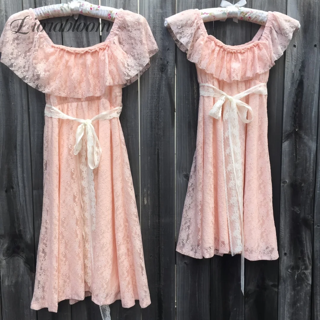 

Customized Lace Flower Girl Dress for Wedding Toddler Kids Off Shoulder Puffy Sleeve Tulle Gown with Ribbon Belt Princess Dress