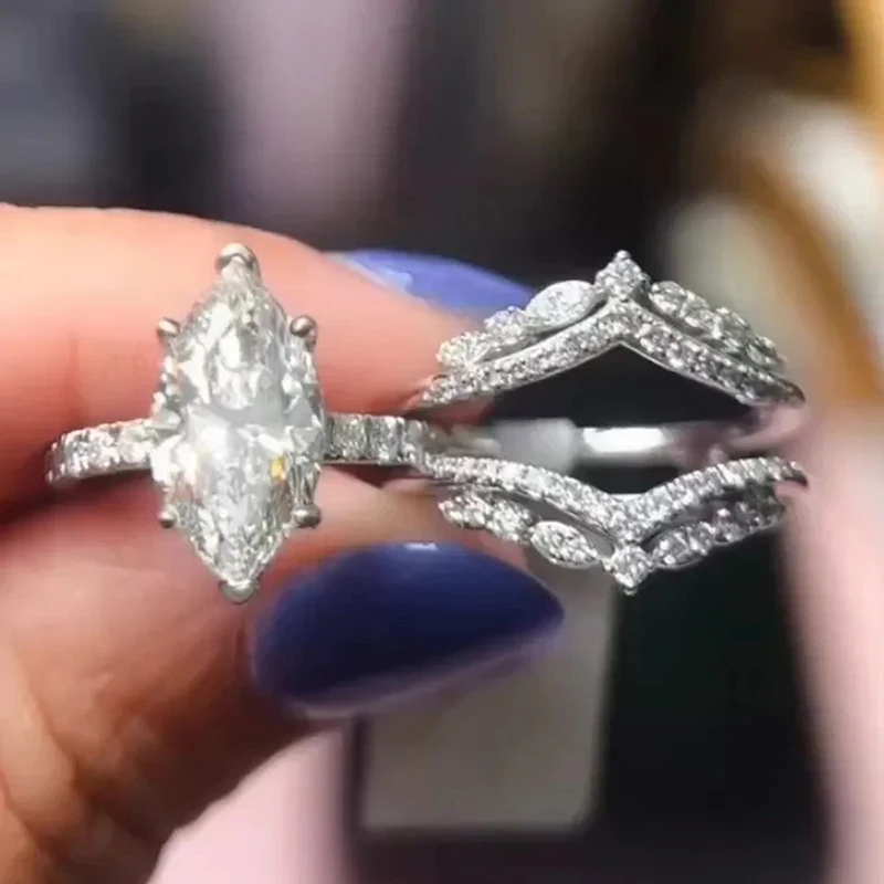 Huitan Marquise Cubic Zirconia Rings Set for Women 2-pieces Crystal Rings Luxury Trendy Wedding Band Accessories Modern Jewelry