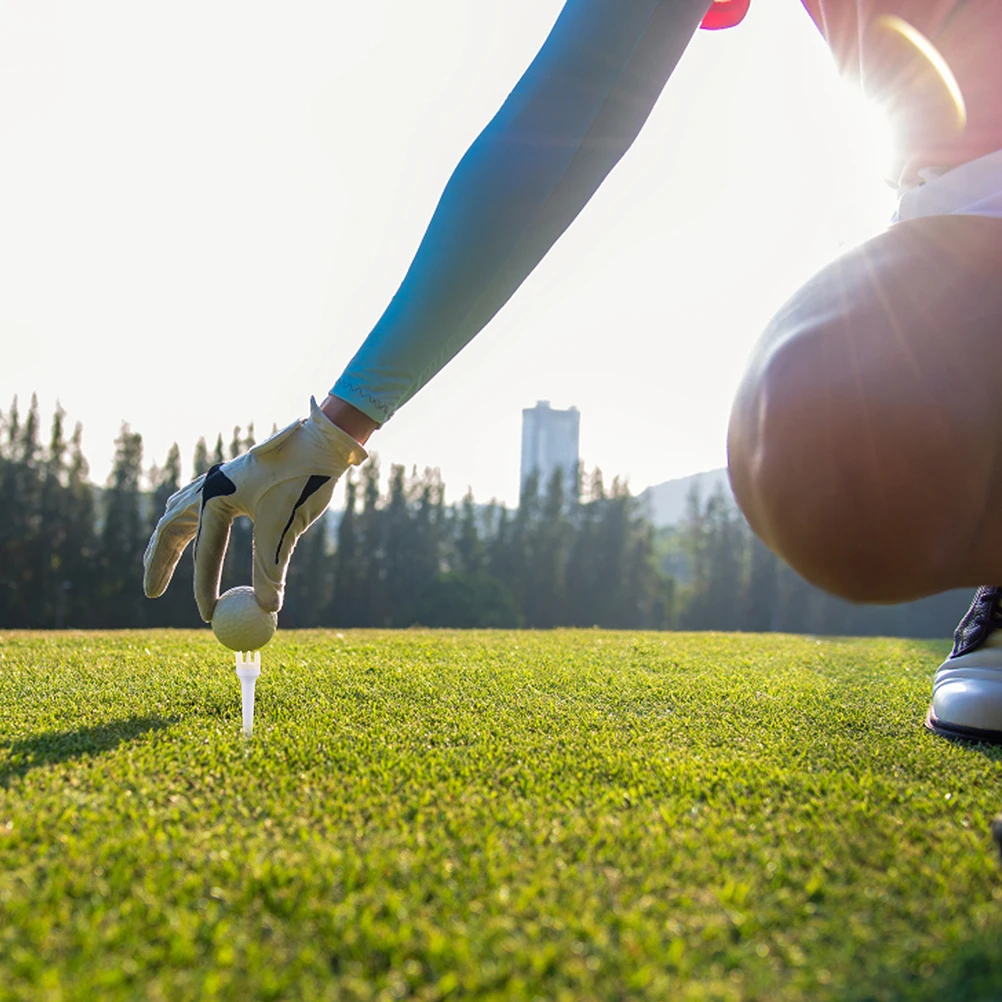 

20Pcs Premium Plastic Golfs Tees Practical Golf Ball Racks Simple Design Easy to Operate and Carry for Sports Enthusiasts