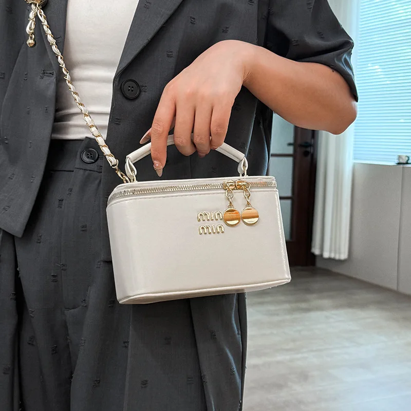 حقيبة صندوقية على طراز YSL للسيدات لعام 2025، محفظة كتف كروس مبطنة، حقيبة مربعة صغيرة بحزام سلسلة فاخرة #5