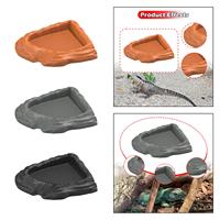 Reptile Water Dish Decorative Space Saving Fan Shape Reptile Water Food Bowl for Gecko Snake Chameleon Turtle Semi Aquatic