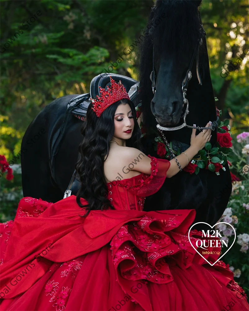 Vestido Quinceanera vermelho do arco do ombro, Apliques frisados, Vestido de baile formal, Vestido de babados em camadas, México Ball Dress