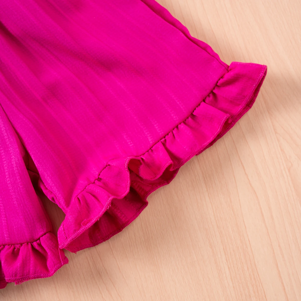 طفل بلا أكمام أعلى وشورت كشكش ، بدلة عادية ، لون خالص ، صيف ، صغير ، طراز جديد ، مناسب للارتداء اليومي ، طفلة رضيعة ، 2