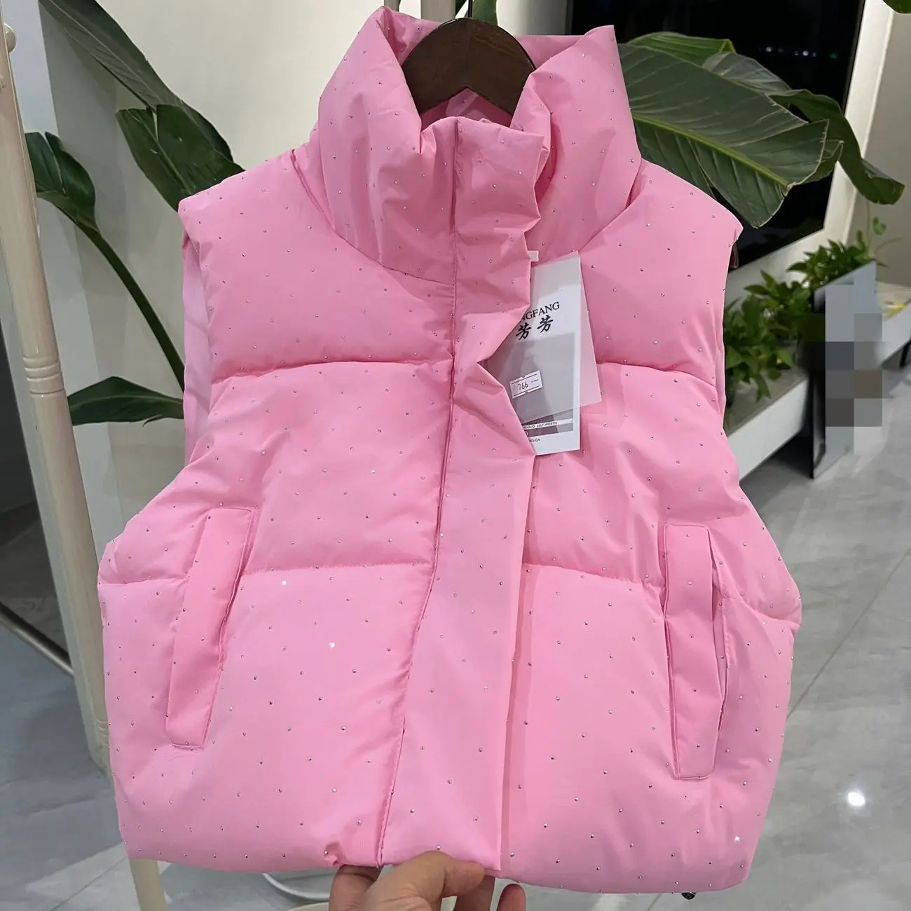 

2025 Spring and Autumn New Loose Gypsy Short Vest Stand-up Collar Korean Version Down Cotton Vest Vest Jacket Outer Wear Comfort