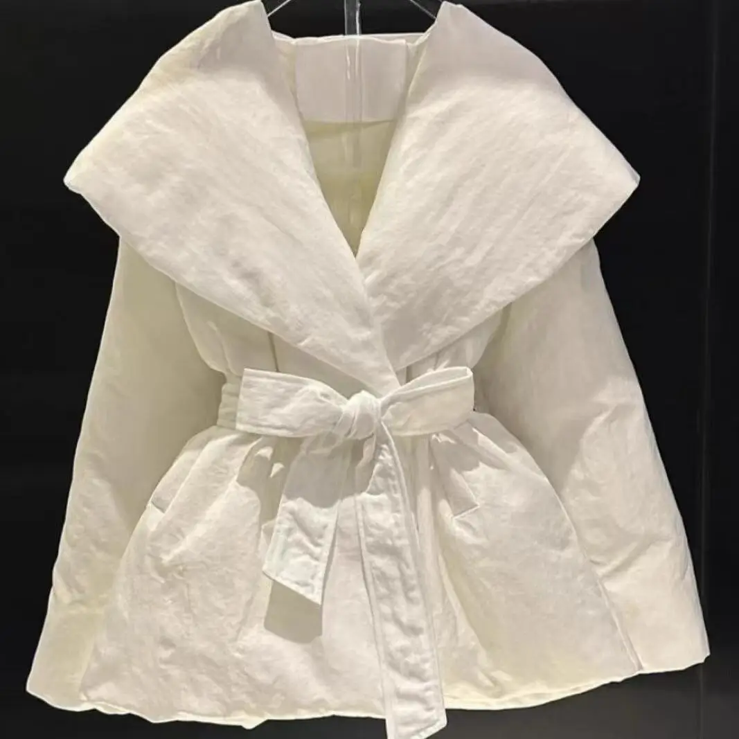 

White Strap Waist Cotton Jacket For Women's Winter New Style Retro Fashion Cotton Jacket Short Collar Coat