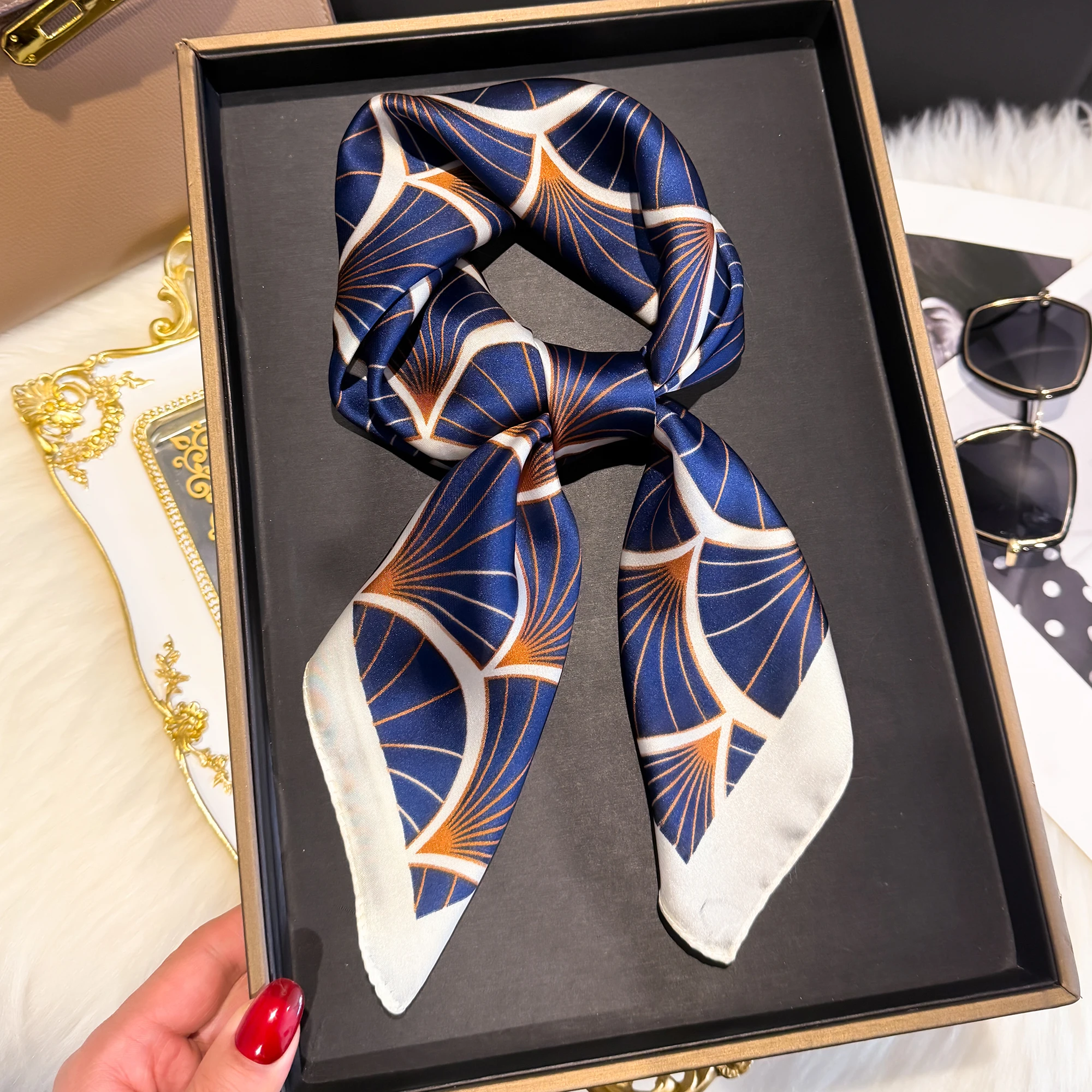 Women 70x70cm Satin Square Scarf, Art Deco Fan Geometric Print Imitation Silk, Multi-use Head Neck Handbag Wrap
