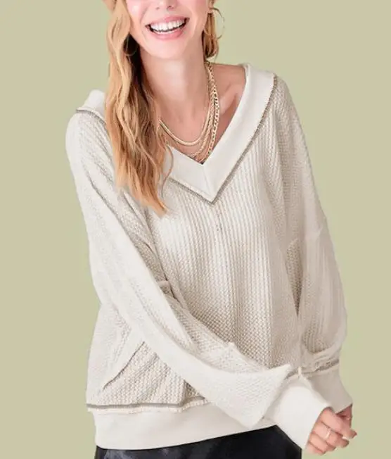 

Top Women 2026 Spring Autumn New Retro Lazy Waffle Long Sleeved Loose Fit V-Neck Knitted Versatile Casual Pullover Top