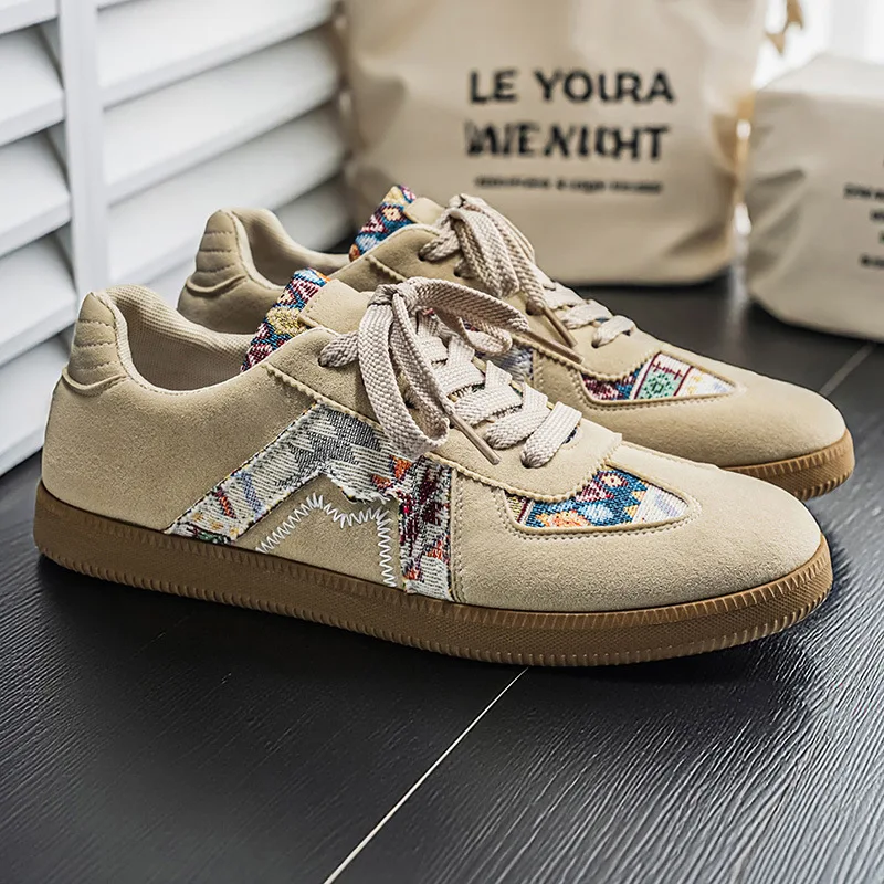 Men's Low Top Sneakers Lace Up Comfortable Lightweight Casual Walking Shoes Easy Wear Daily Travel Shoes