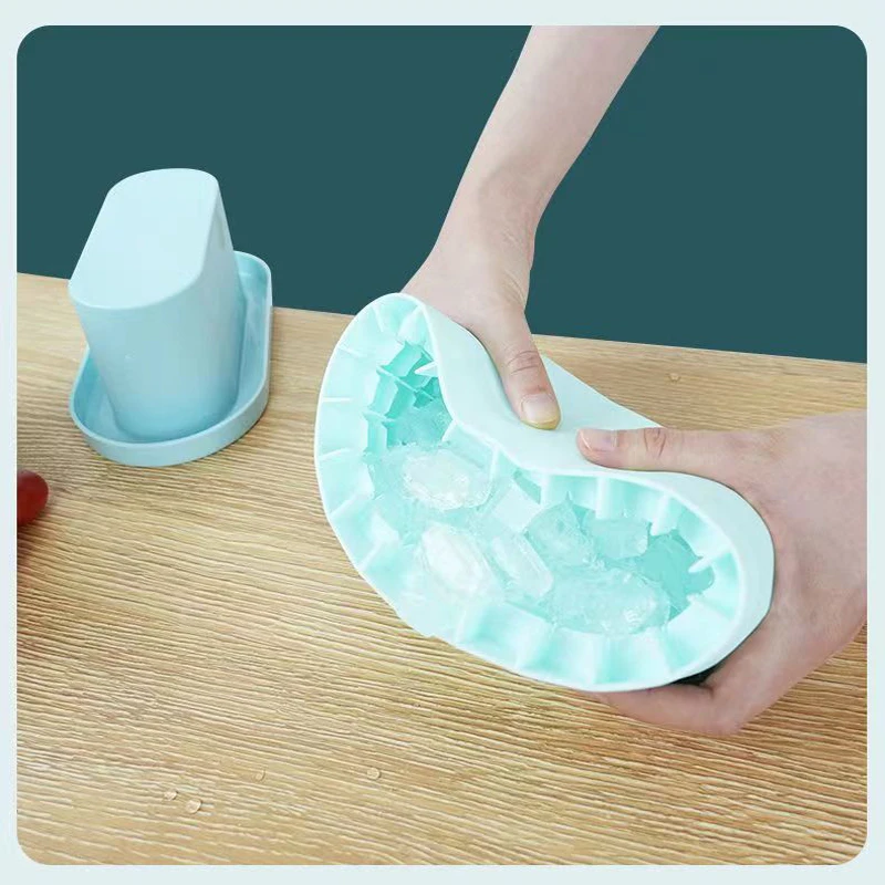 Large Silicone Ice Cube Mold Round Ice Bucket Summer Homemade DIY Refrigerator Freeze Ice Maker Ice Kitchen Bar Cube Mold Tools