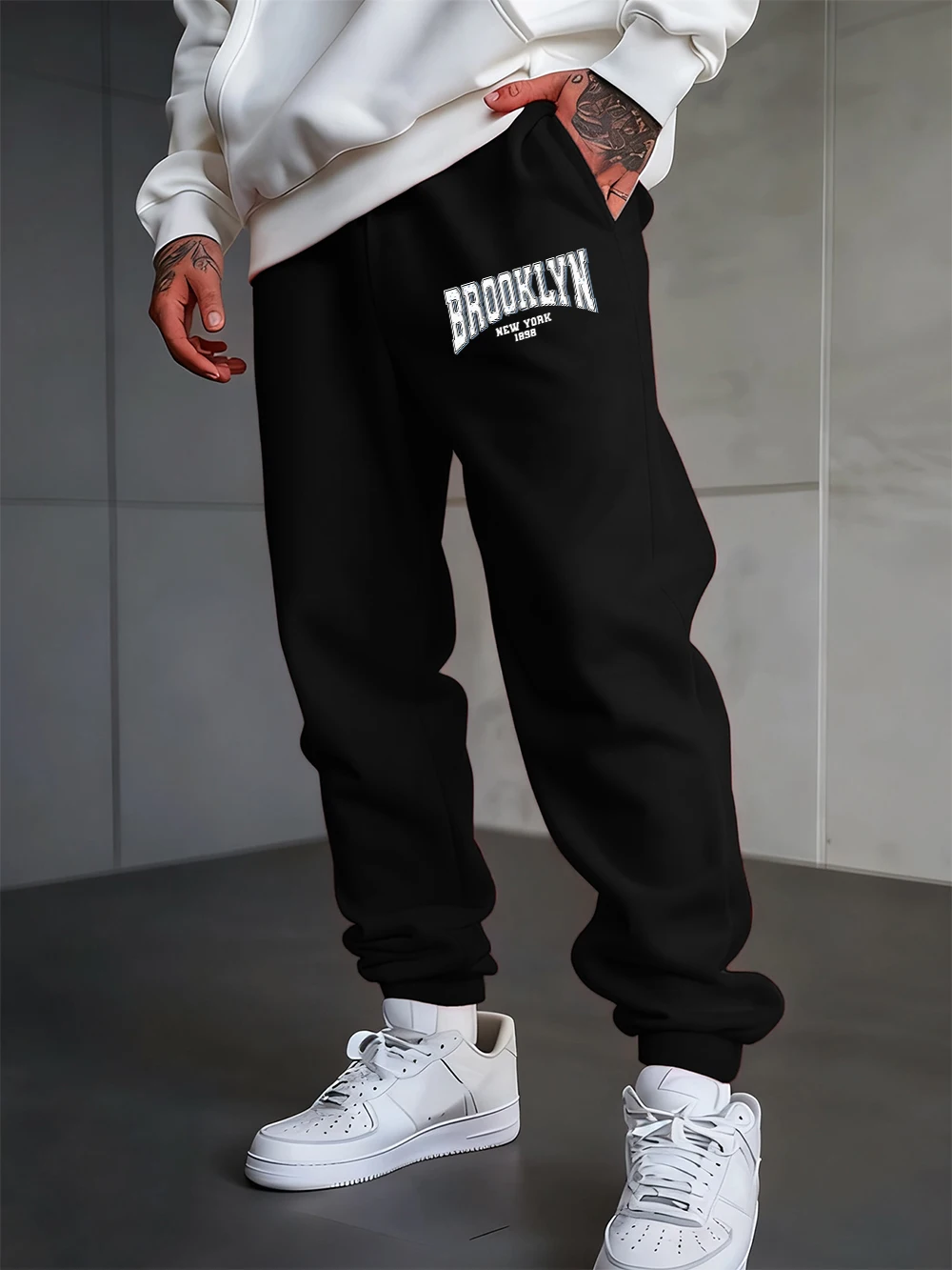 

Brooklyn New York 1898 Prints Sweatpants Men Basics Jogger Pants Fleece Warm Elastic Waist Fleece Trousers Casual Pocket Clothes