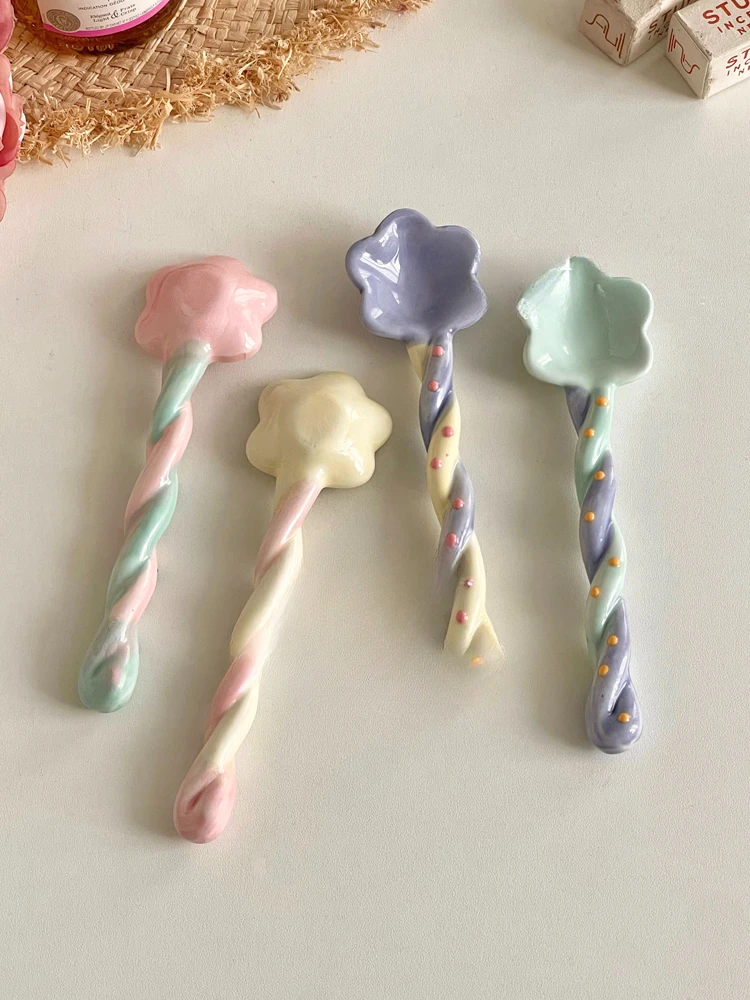 Stir small spoon cute ceramic spoon star dessert spoon irregular twist handle candy-colored tableware