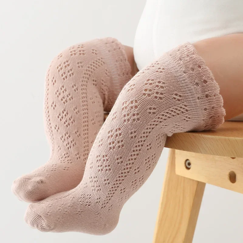 Chaussettes hautes en coton pour nouveau-né, chaussettes non aldes pour tout-petits, accessoires pour bébé, vêtements pour fille, mignon, long