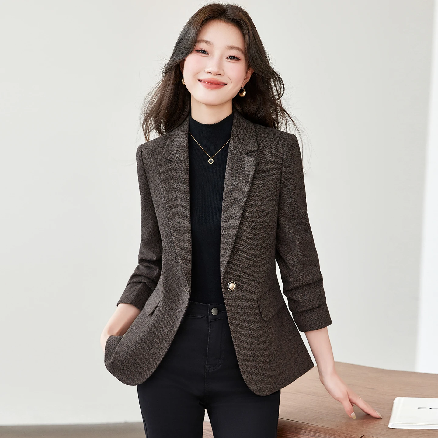 Alyssa Fashionable business women's long-sleeved blazer, high-quality office blazer, elegant charming autumn winter new style